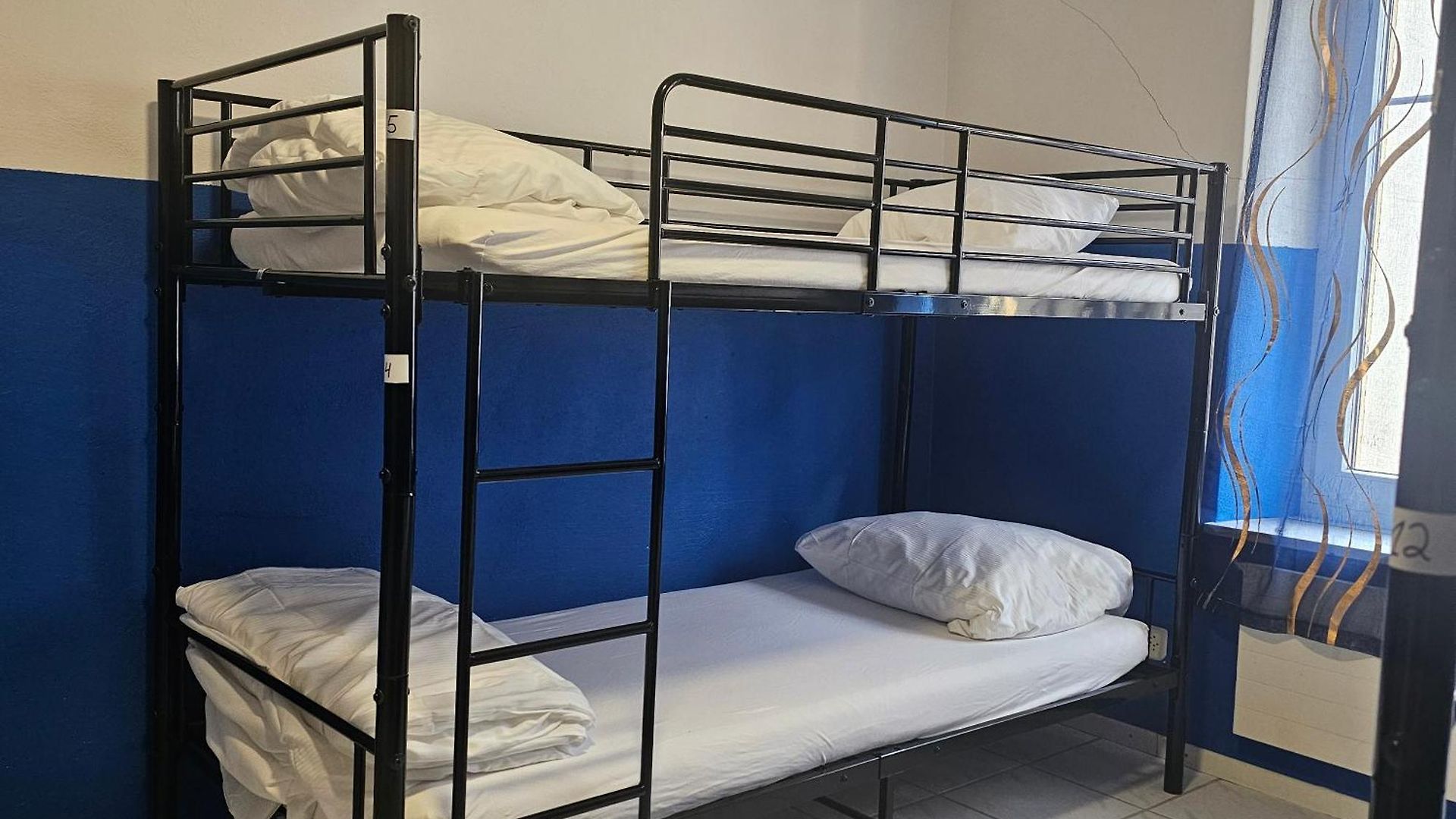 Hostel Popup Trainstation Hb Zurich