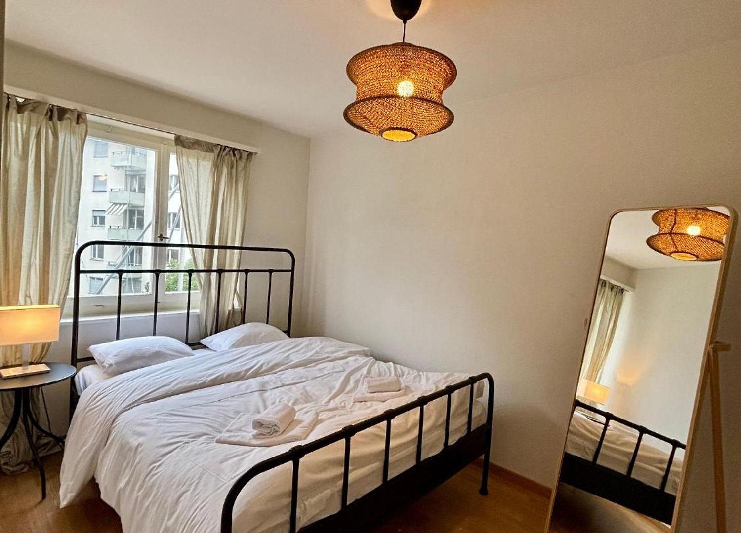Basic With Balcony Access * Zurich