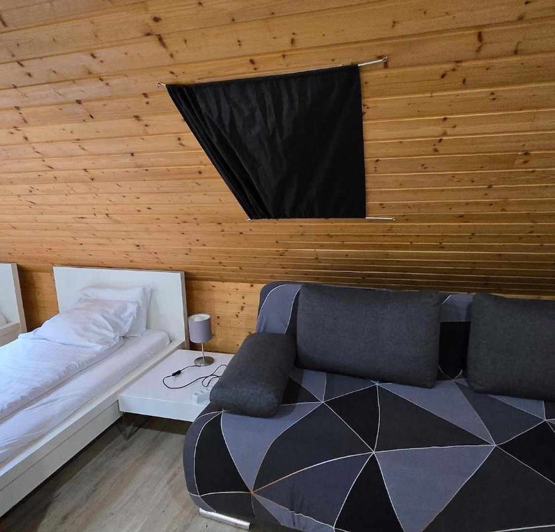 Cozy With Roof Terrace For 3 Apartment *