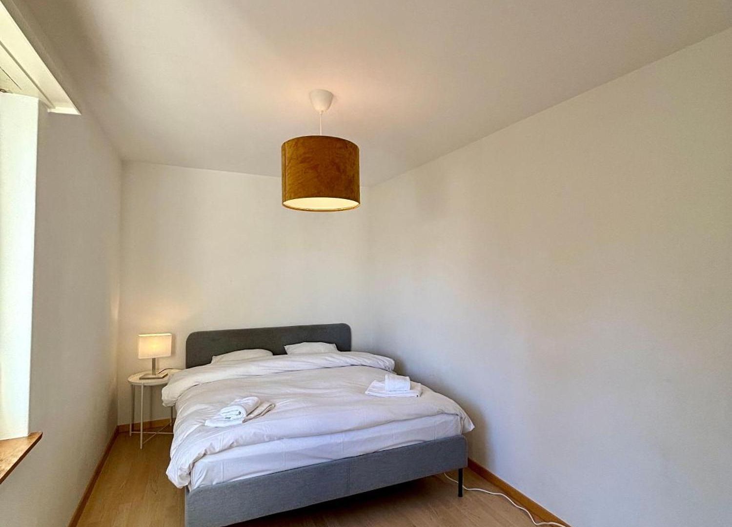 Simple And Warm On Koeschenruetistrasse Apartment