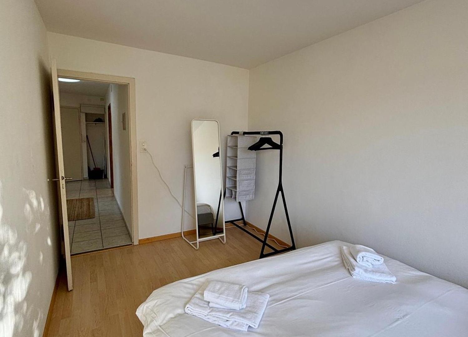 Simple And Warm On Koeschenruetistrasse Apartment *