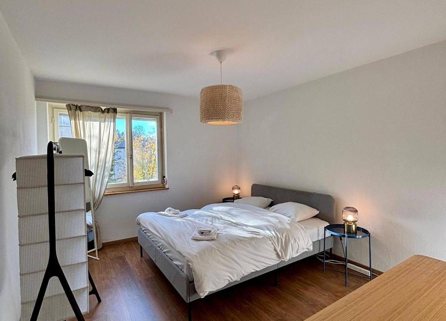 Apartment Simple And Warm On Koeschenruetistrasse Zurich