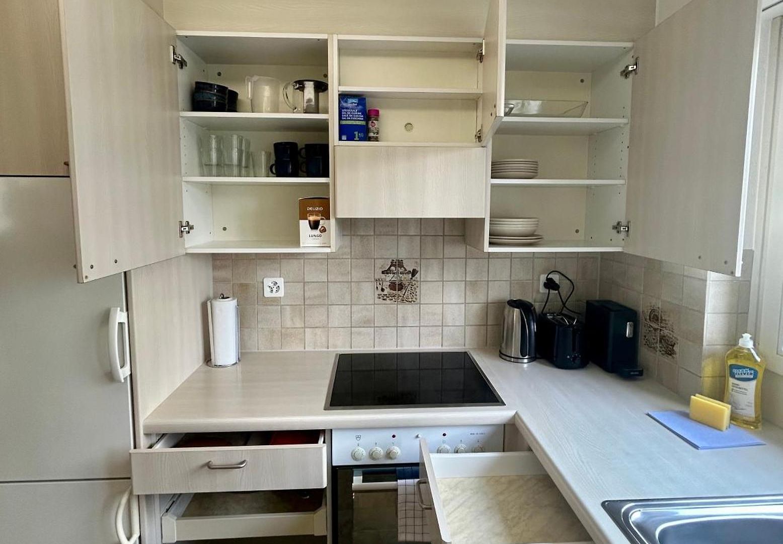 Basic Flat With Balcony In * Zürich