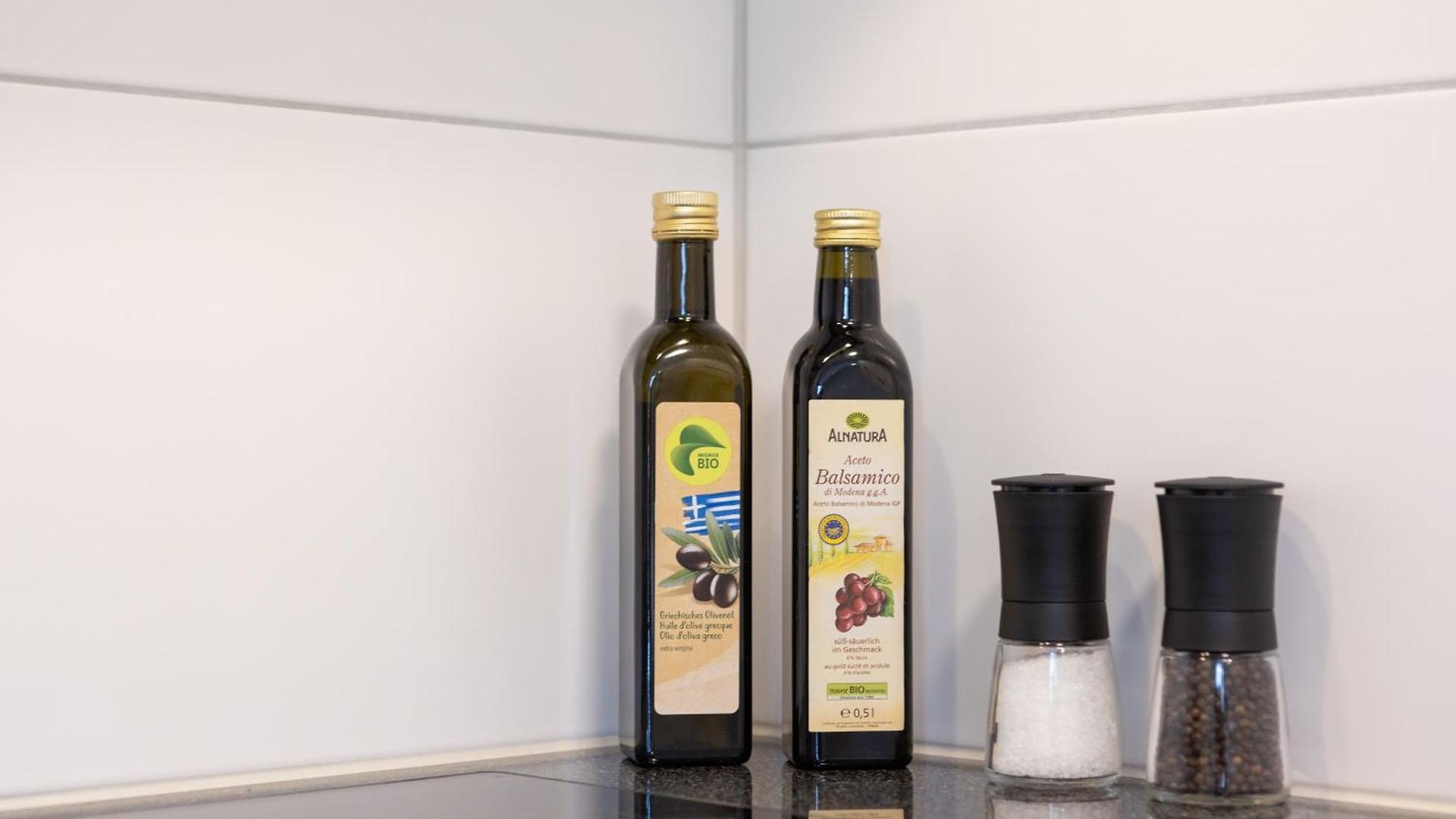 Stayy Nº7 & - Premium 24h Self Check-in 3* Zürich