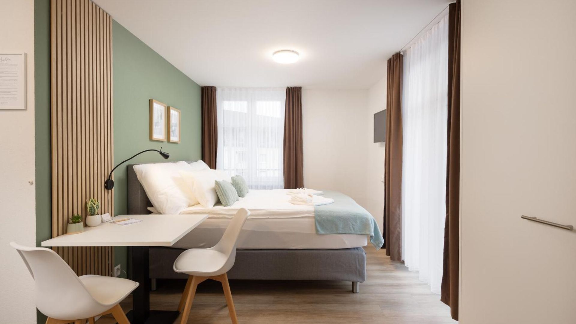 Stayy Nº7 & - Premium 24h Self Check-in