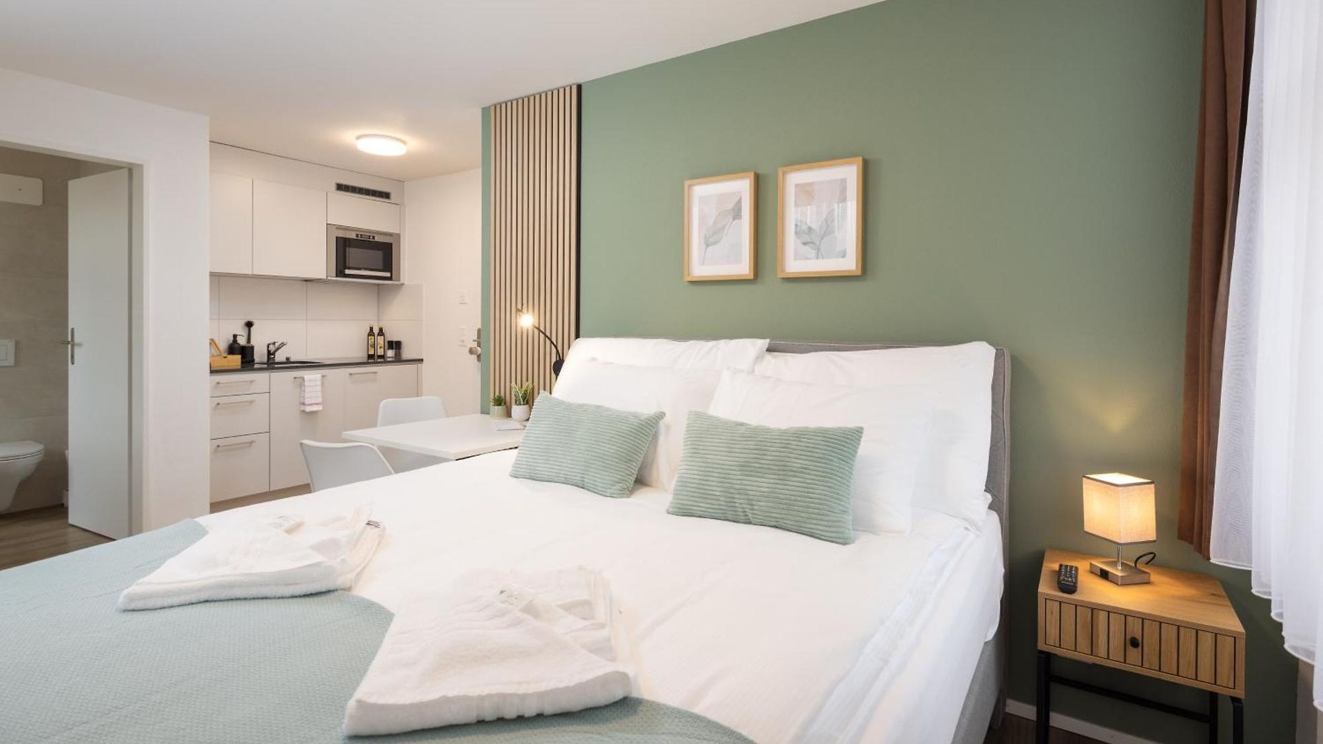 Stayy Nº7 & - Premium 24h Self Check-in Zürich