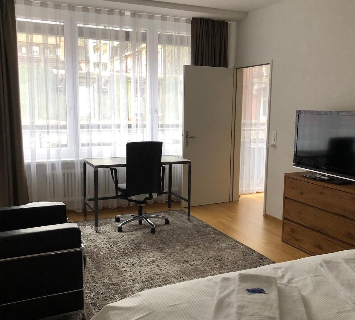 Apartment 1br In The Trendiest District Of The - West 14 Zurich