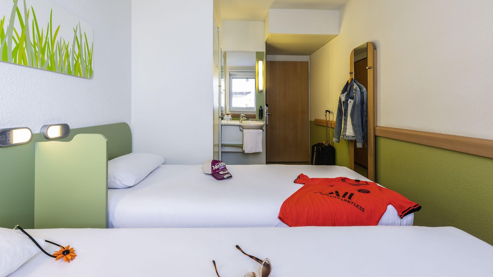 Ibis Budget West