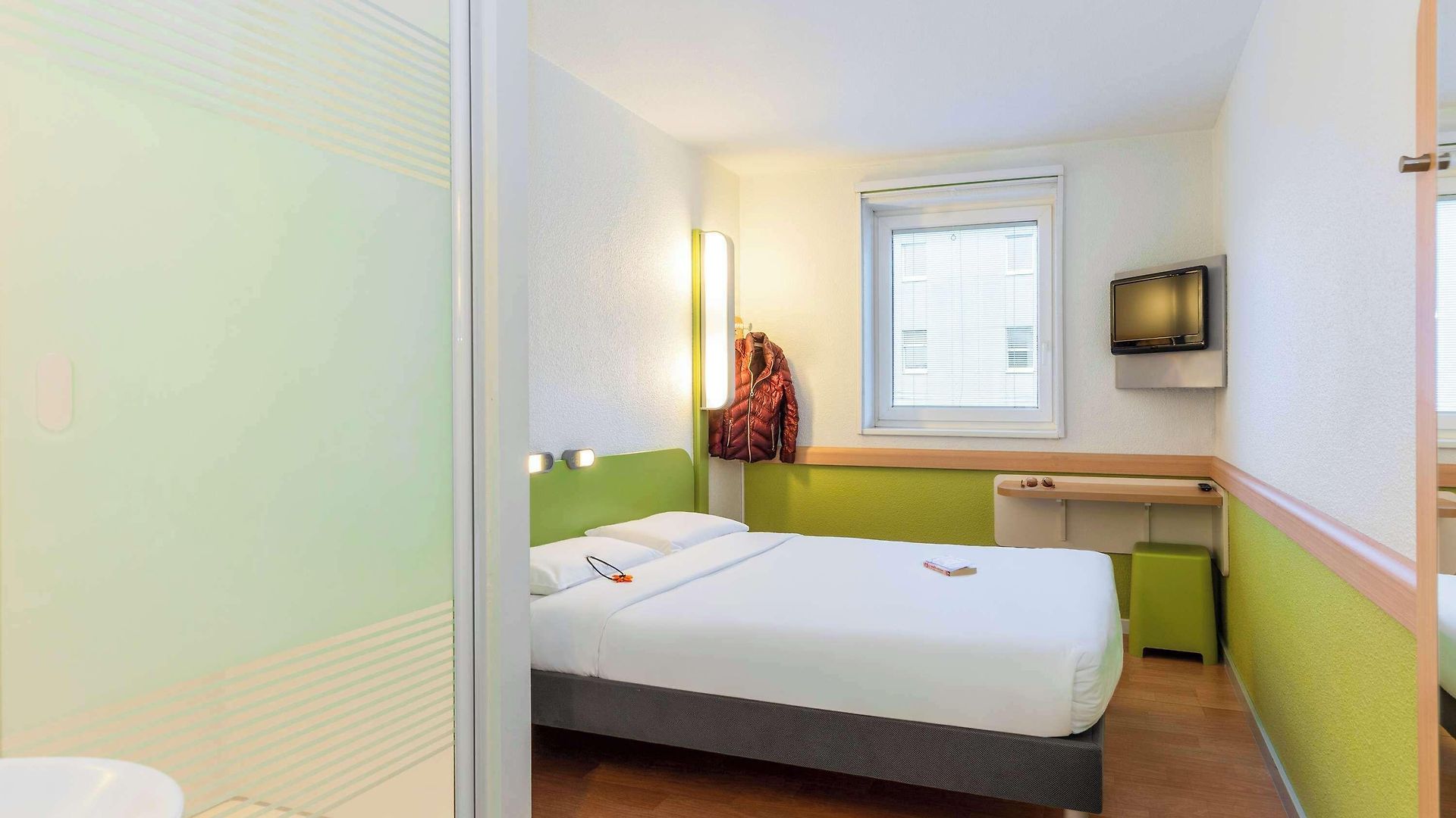Hotel Ibis Budget West