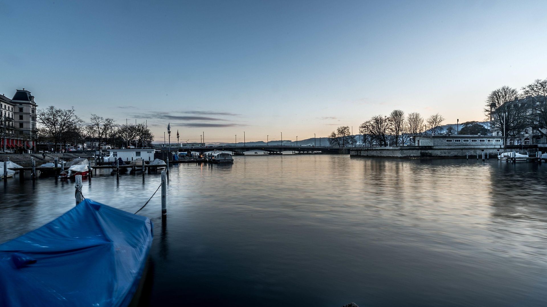 Lake Side Location Bellevue *