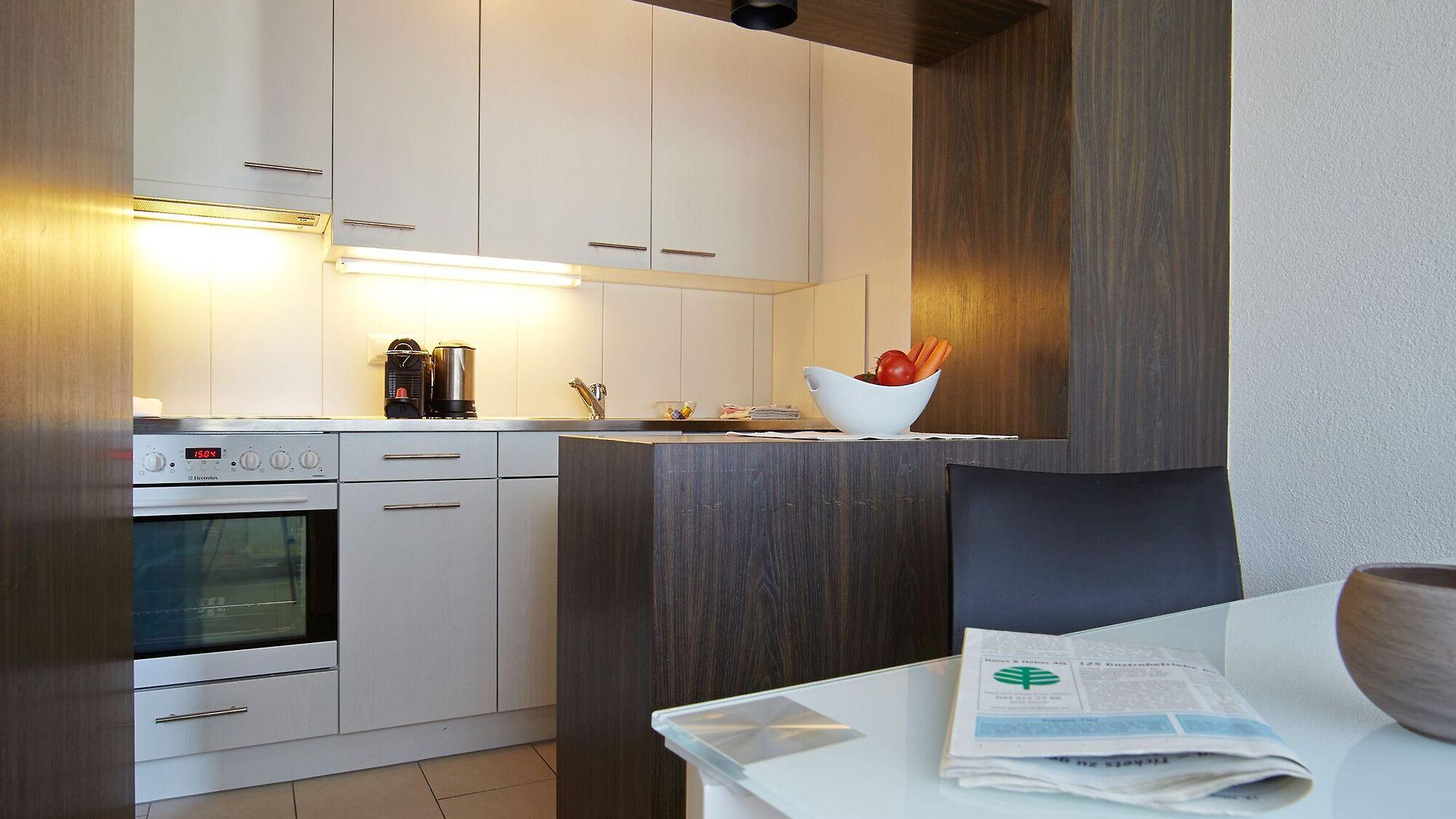 - Forchstrasse Apartment *