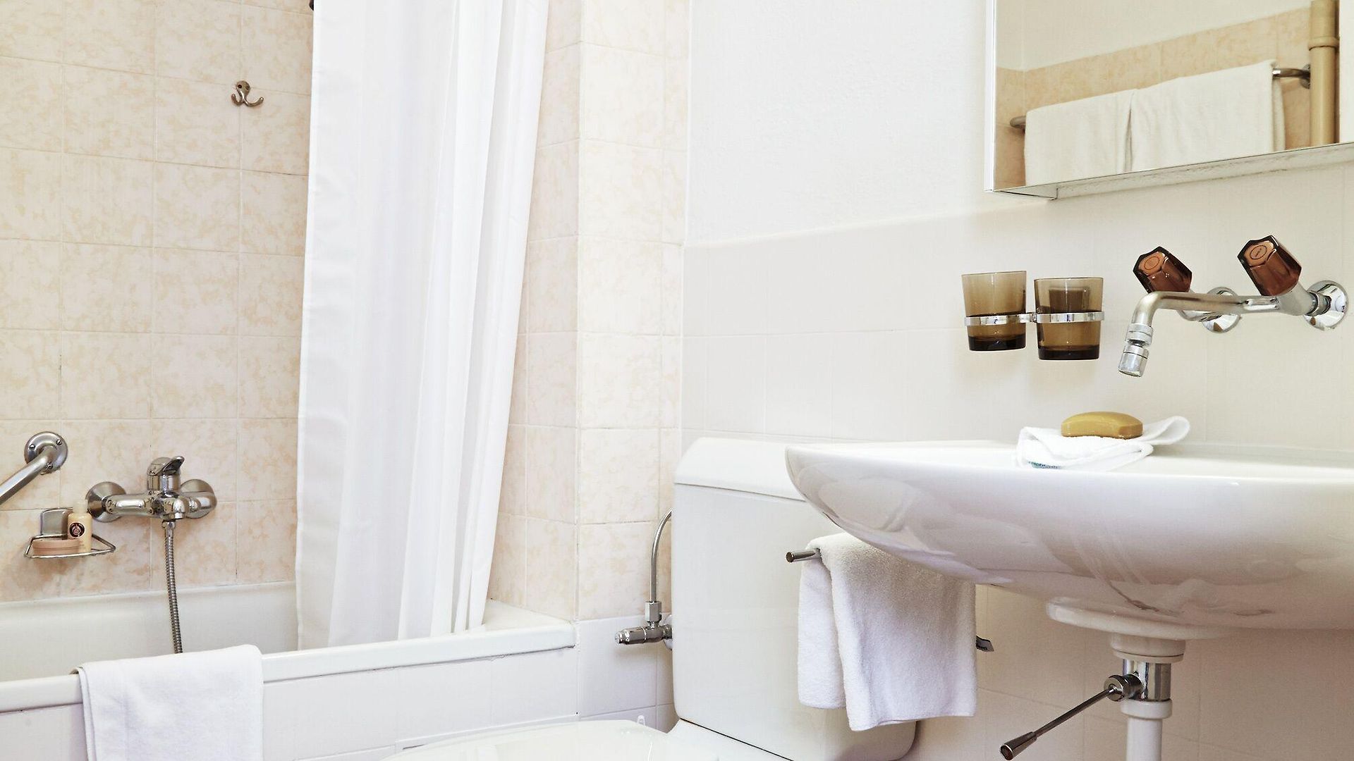 - Forchstrasse Apartment