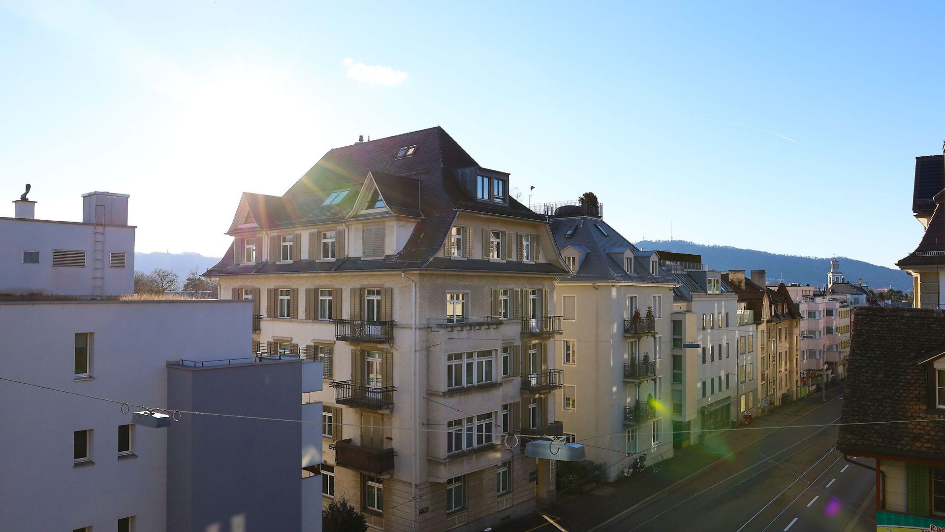 - Forchstrasse Apartment Zurich