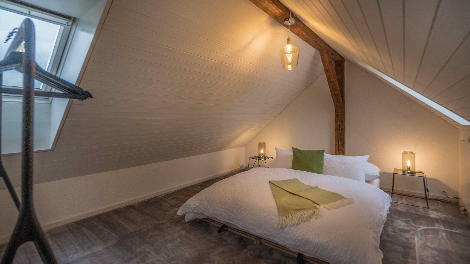 Loewenplatz Near Station By Airhome Apartment