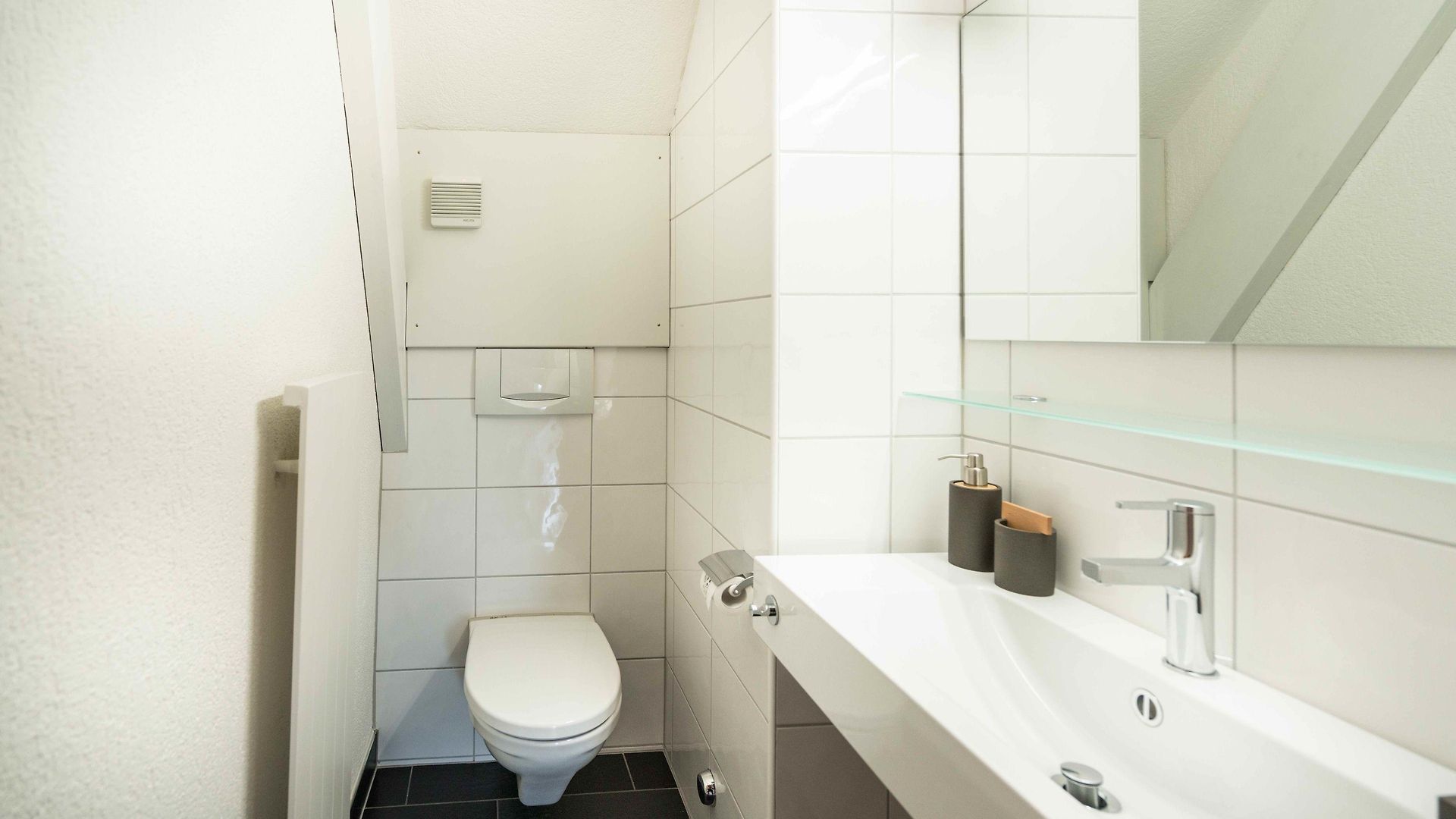 Loewenplatz Near Station By Airhome * Zurich