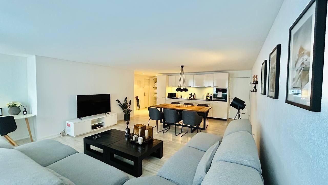 Paradeplatz By Airhome *