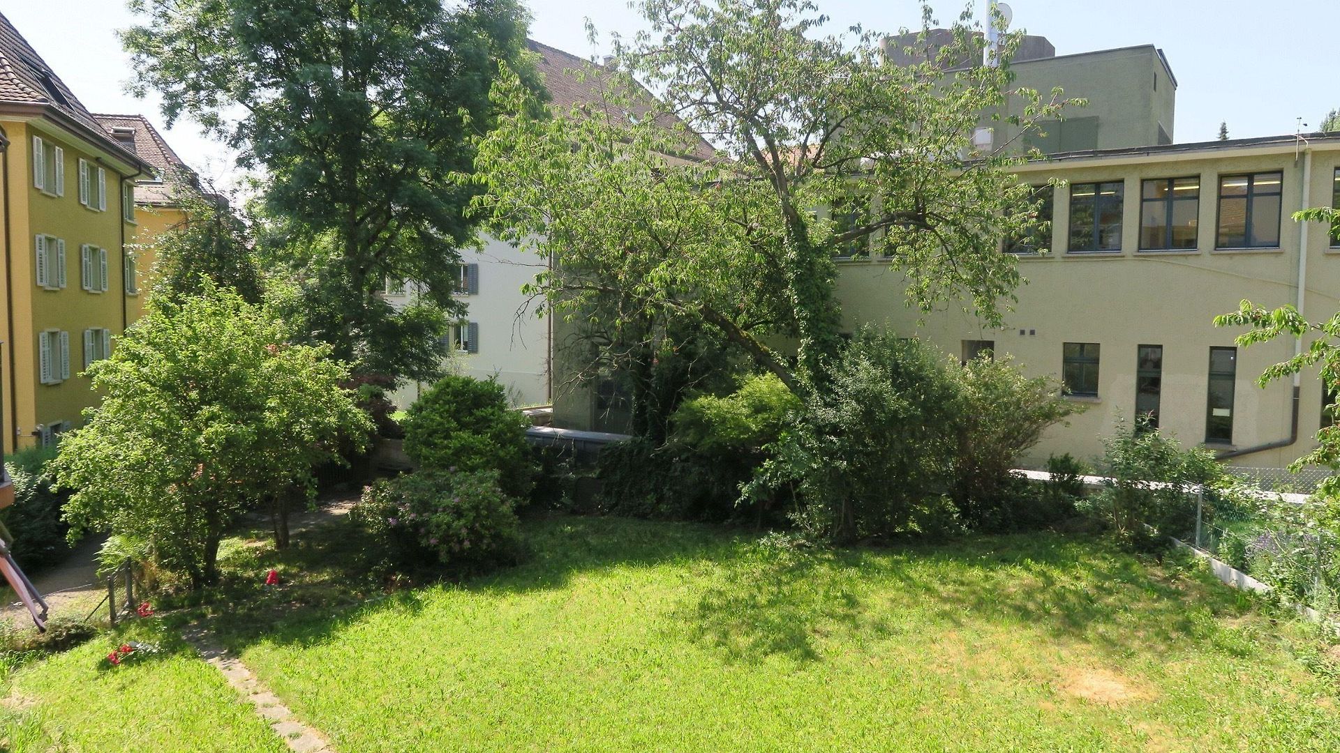 Apartment Furnished *