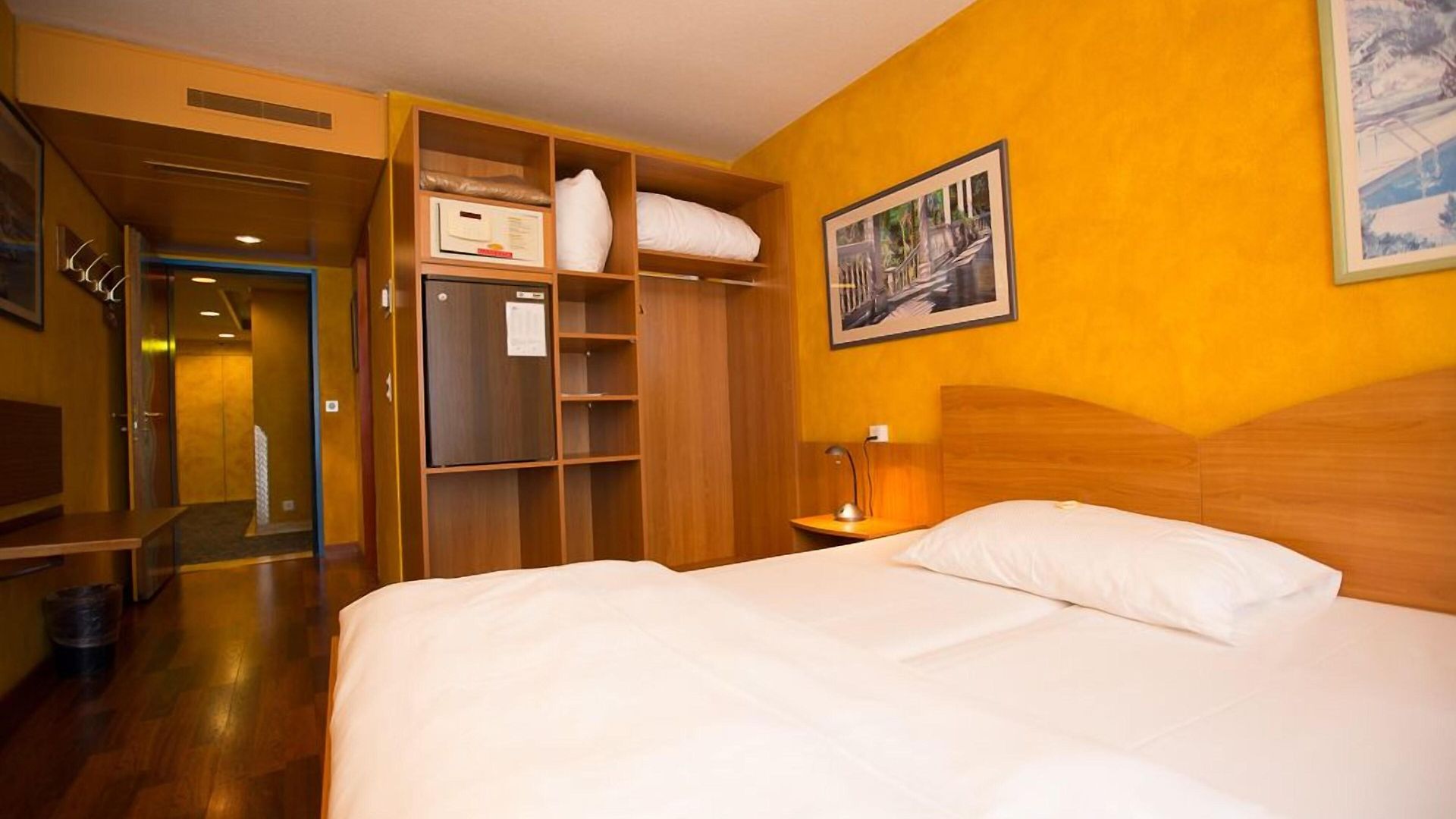 California Hotel Zürich