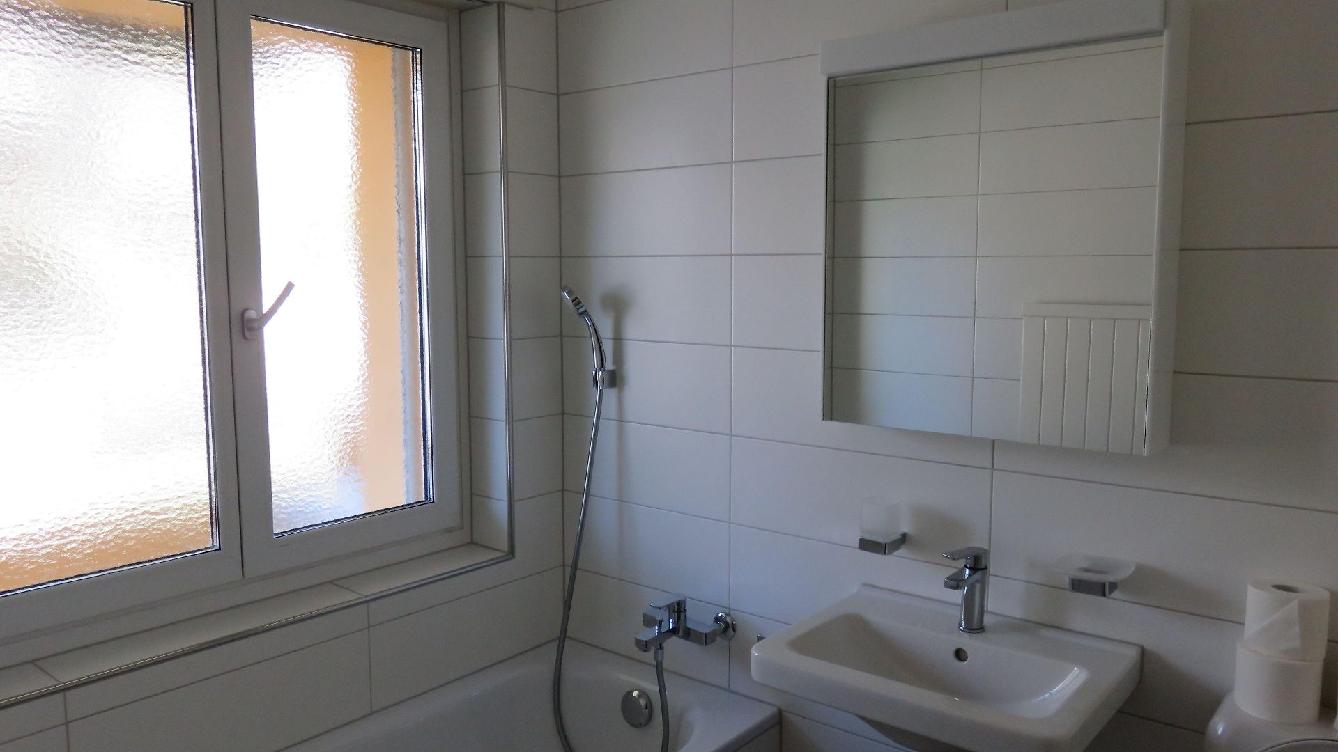 Apartment Swiss Star District 11 - Self Check-in *