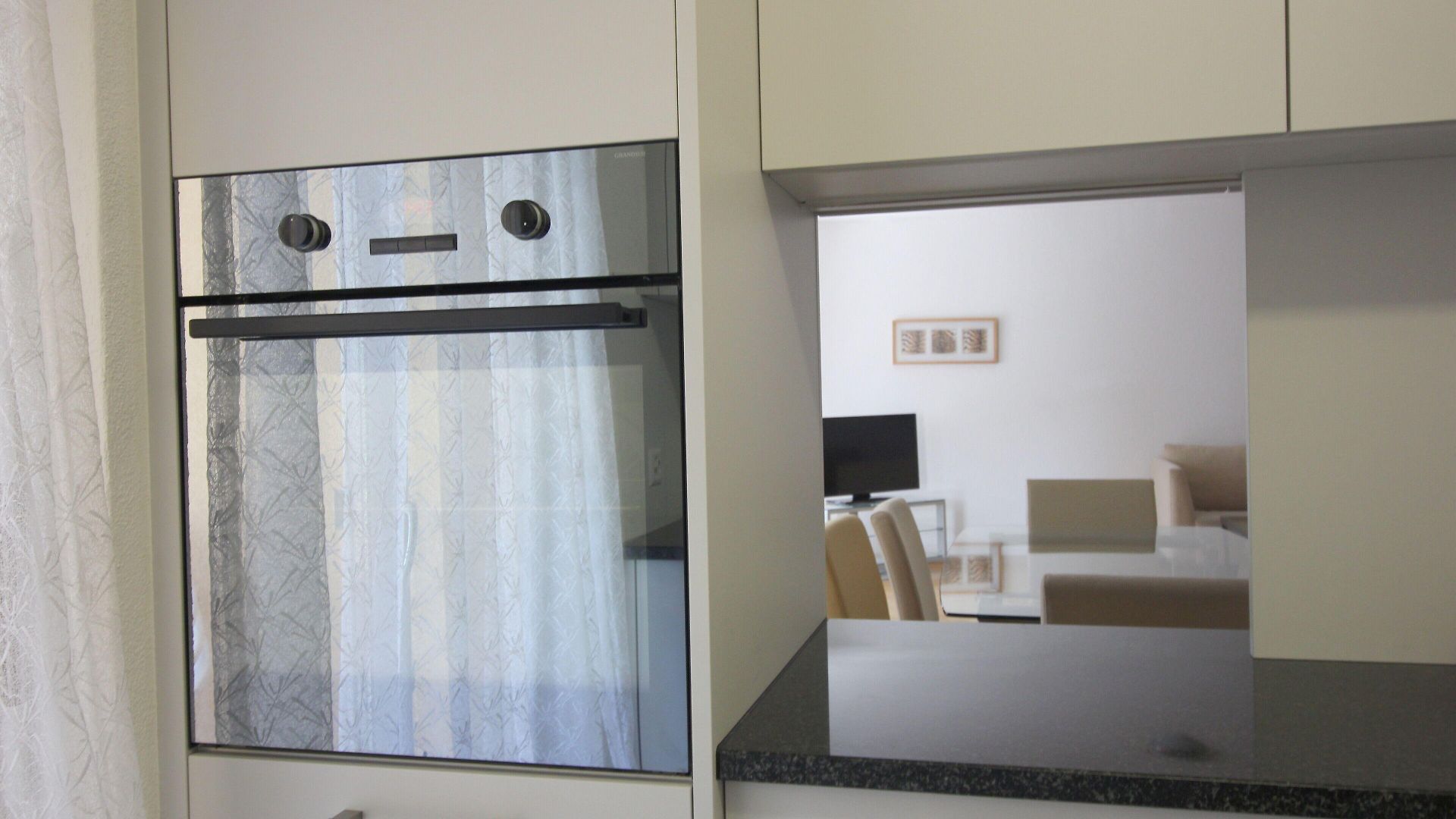 Apartment Swiss Star District 11 - Self Check-in *