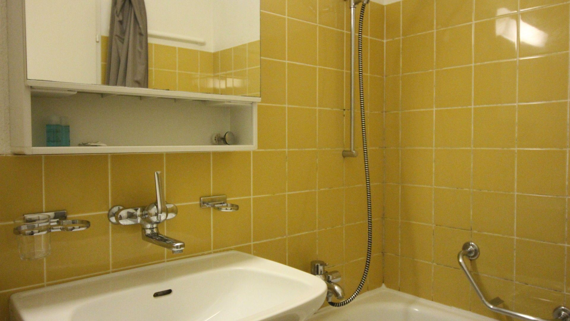 Swiss Star District 11 - Self Check-in Apartment Zürich