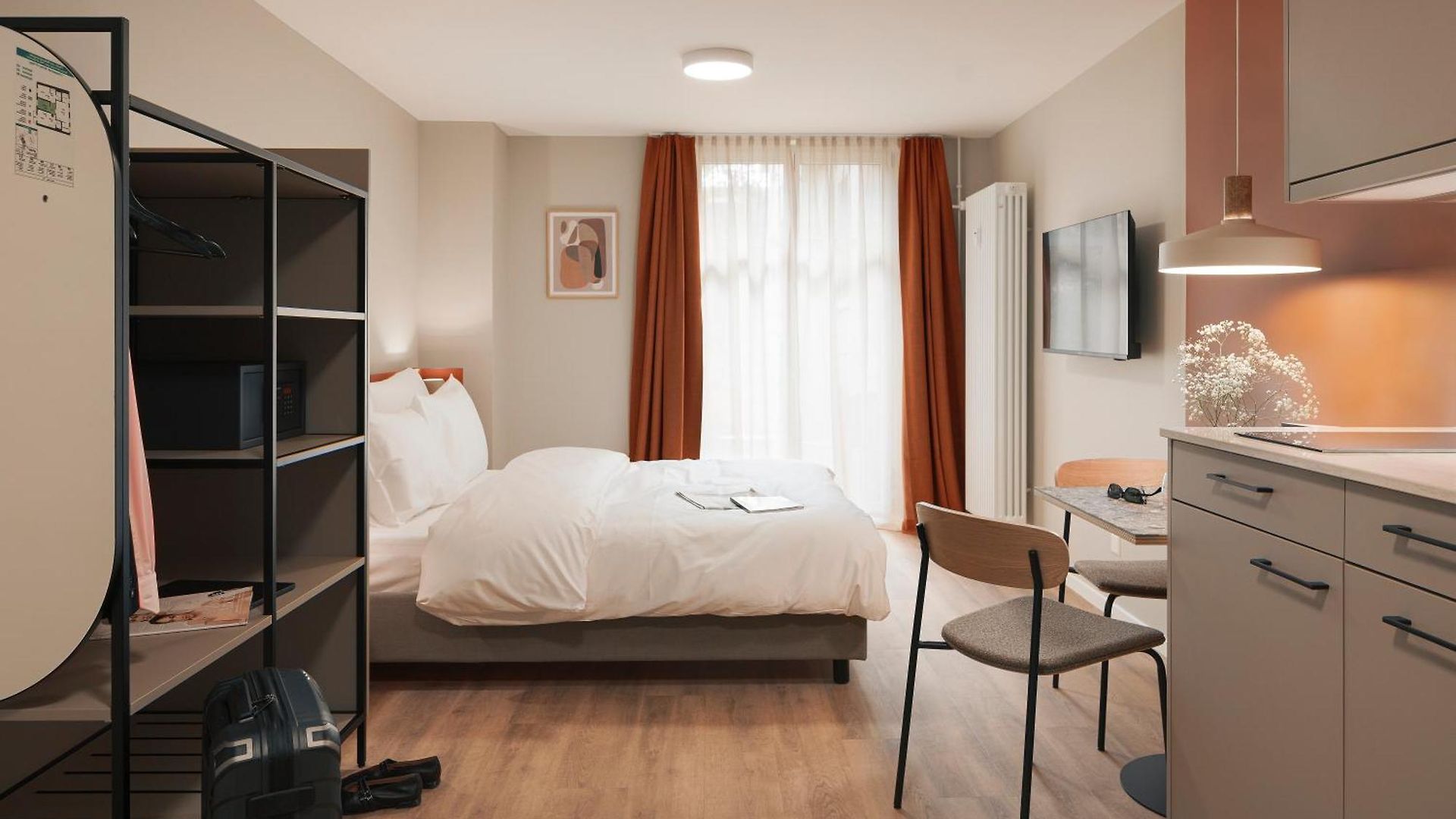 Sunday Aparthotel