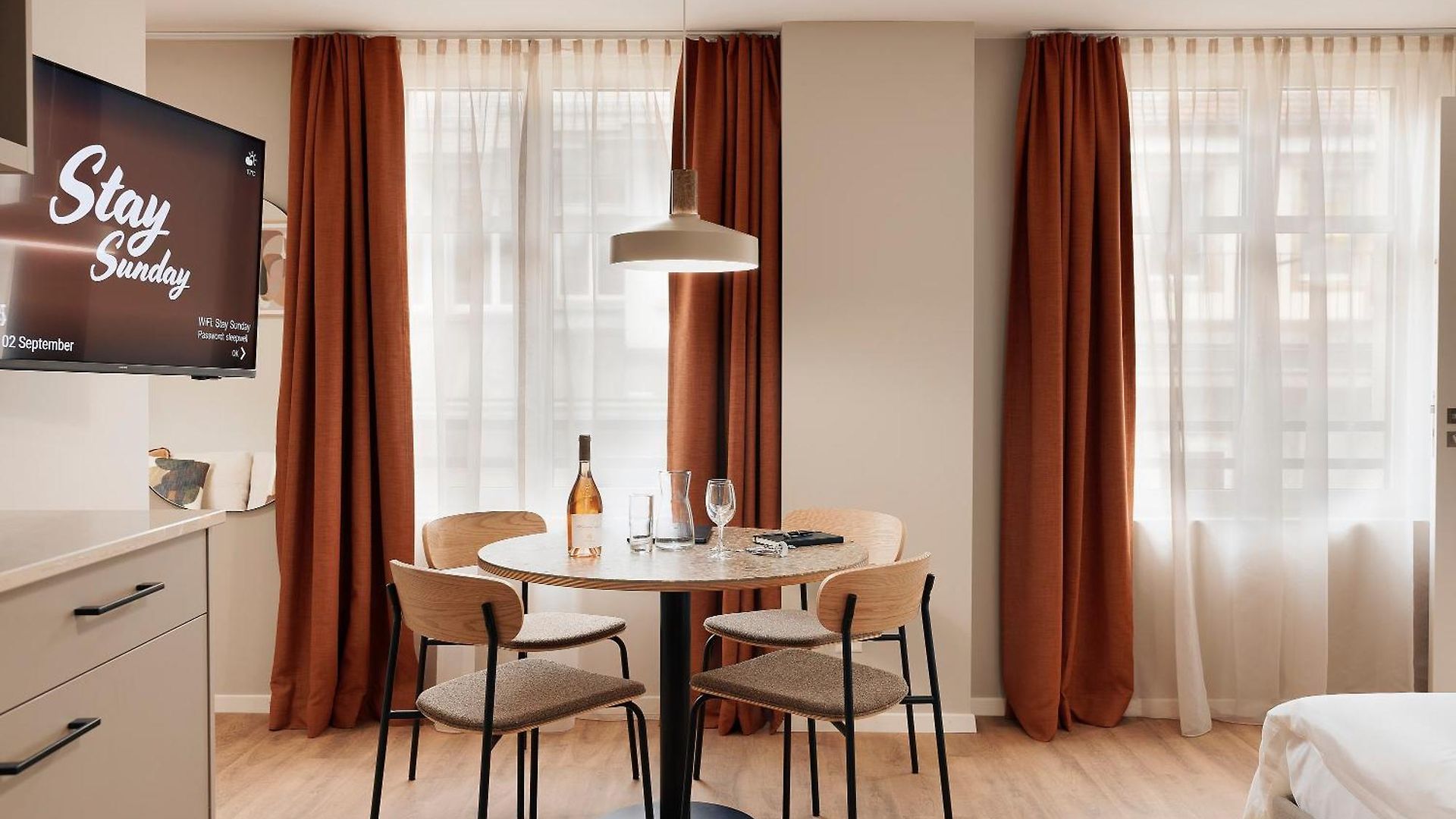 Sunday Aparthotel