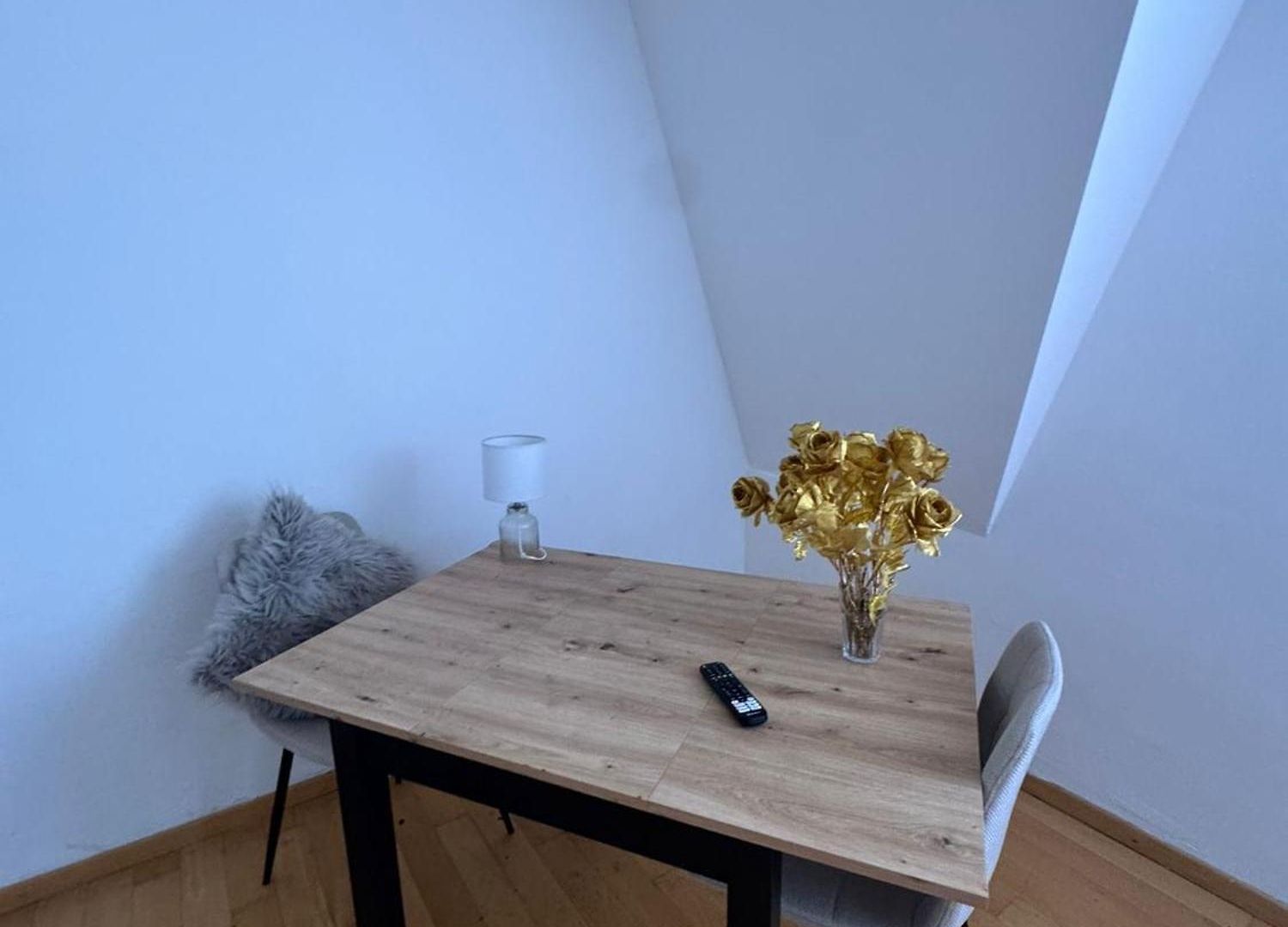 Homestay Zuerizimmer *