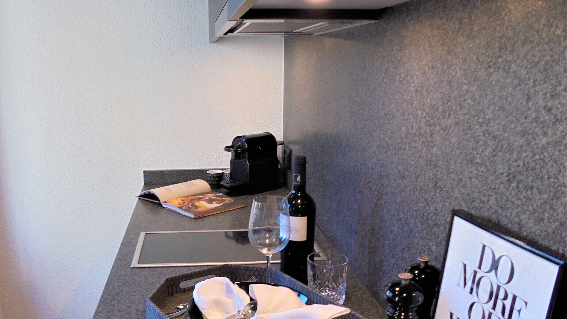 Cosmopolitan Seefeld Apartment