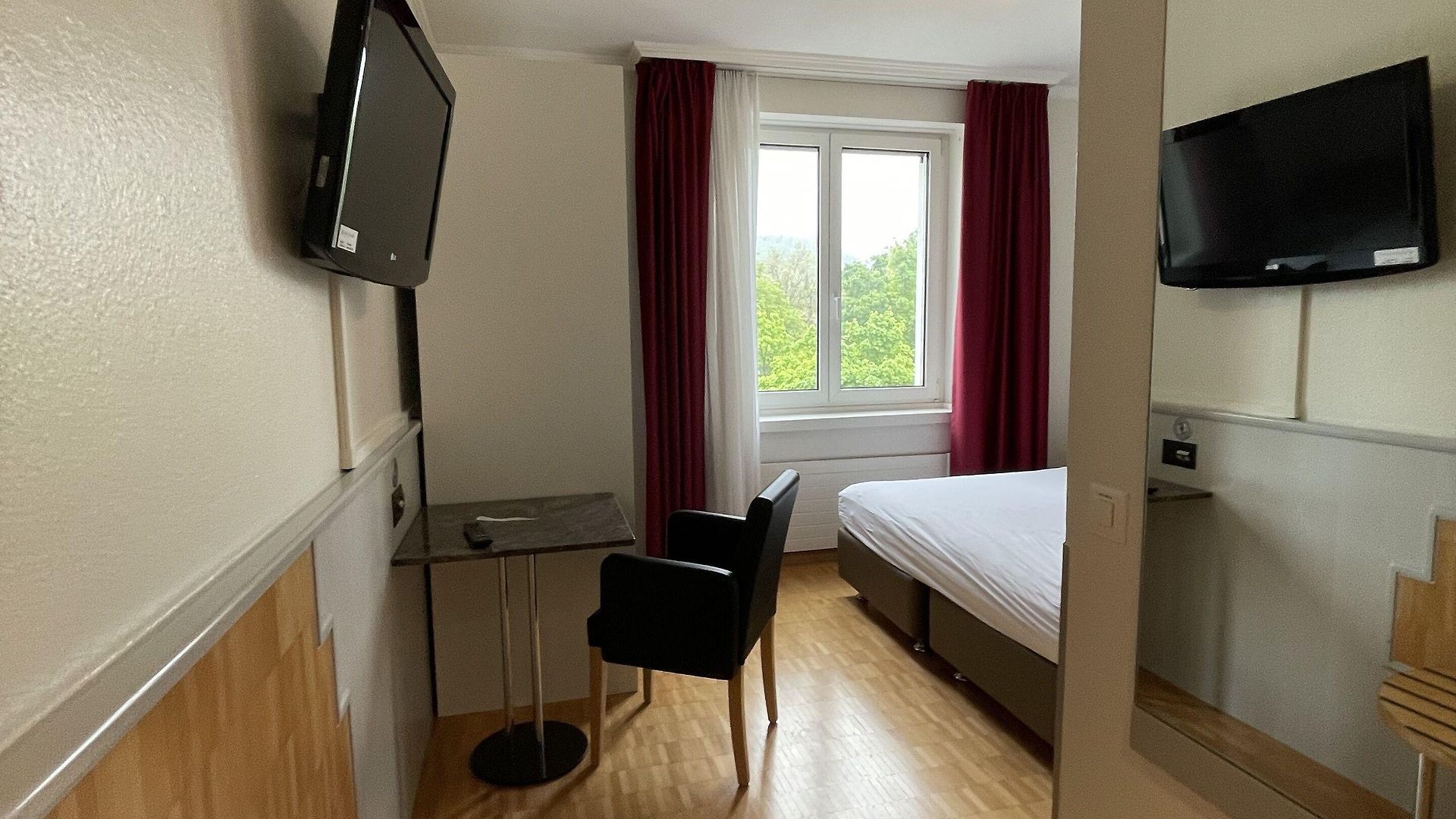 Apartment Swiss Star Irchel - Self Check-in Zürich
