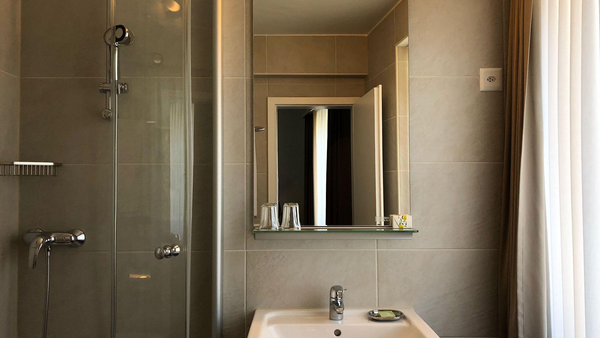 Neufeld Hotel 3*