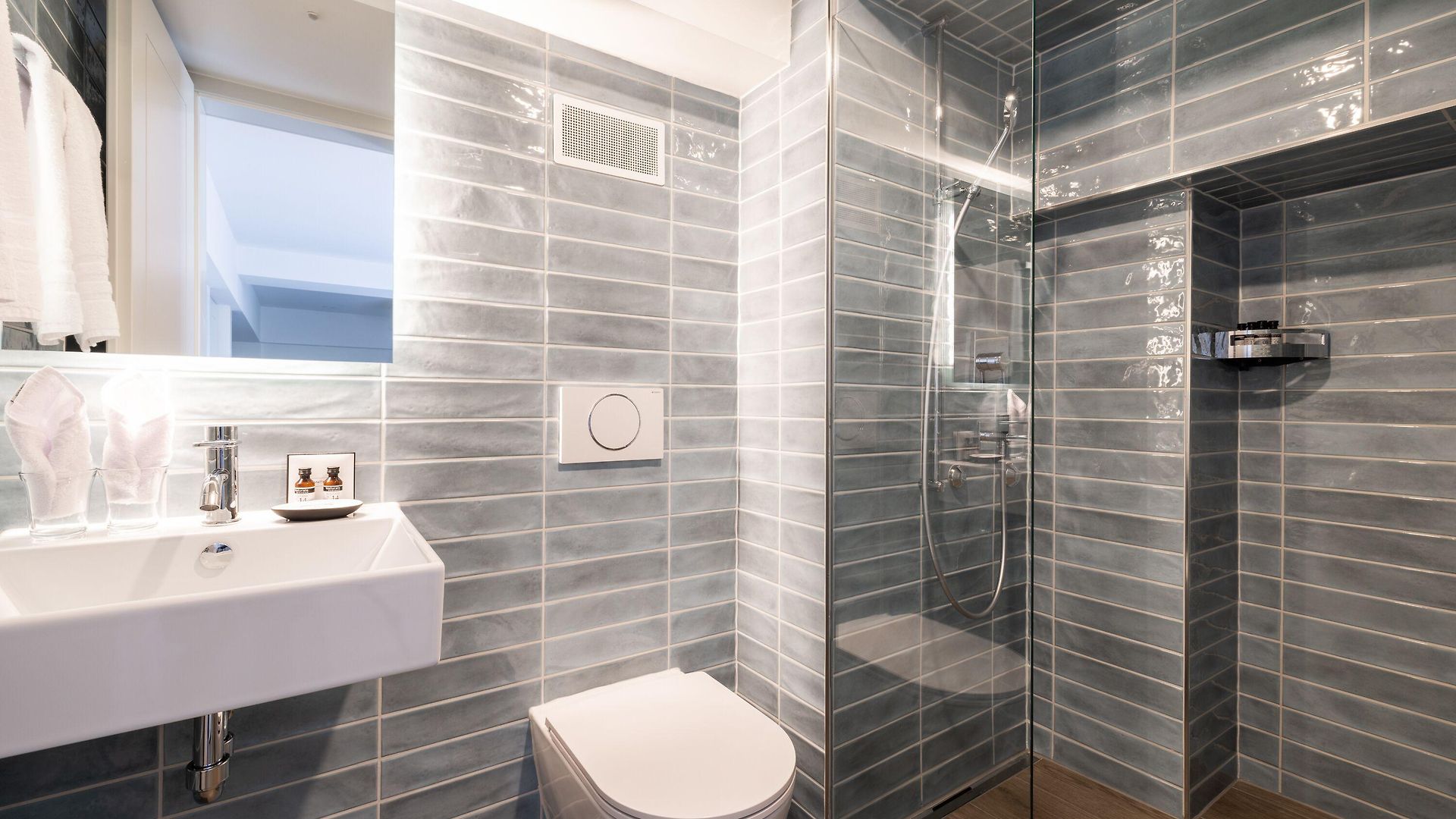Ema House Serviced Superior Unterstrass Apartment