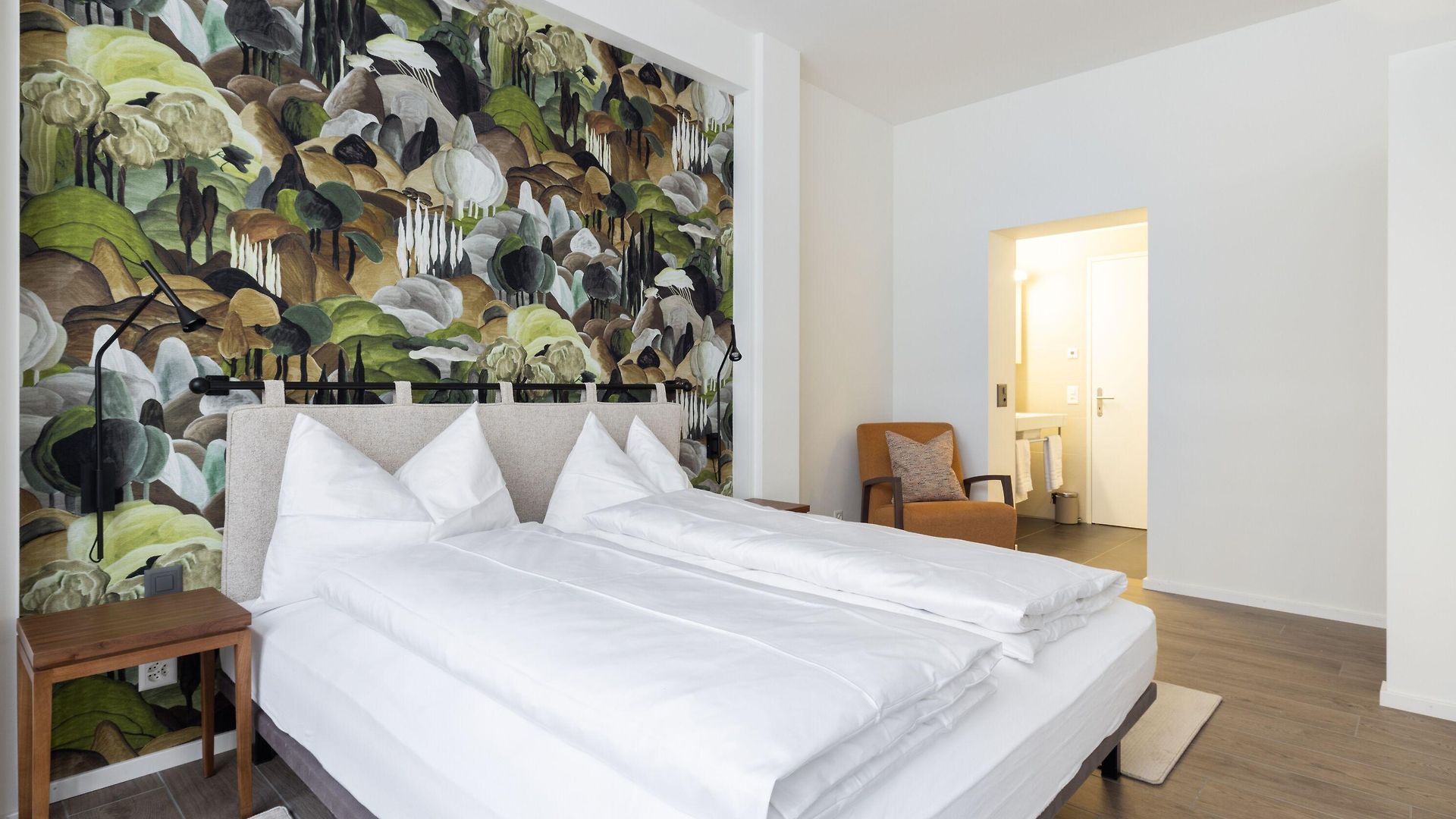 Ema House Serviced Superior Unterstrass Apartment *