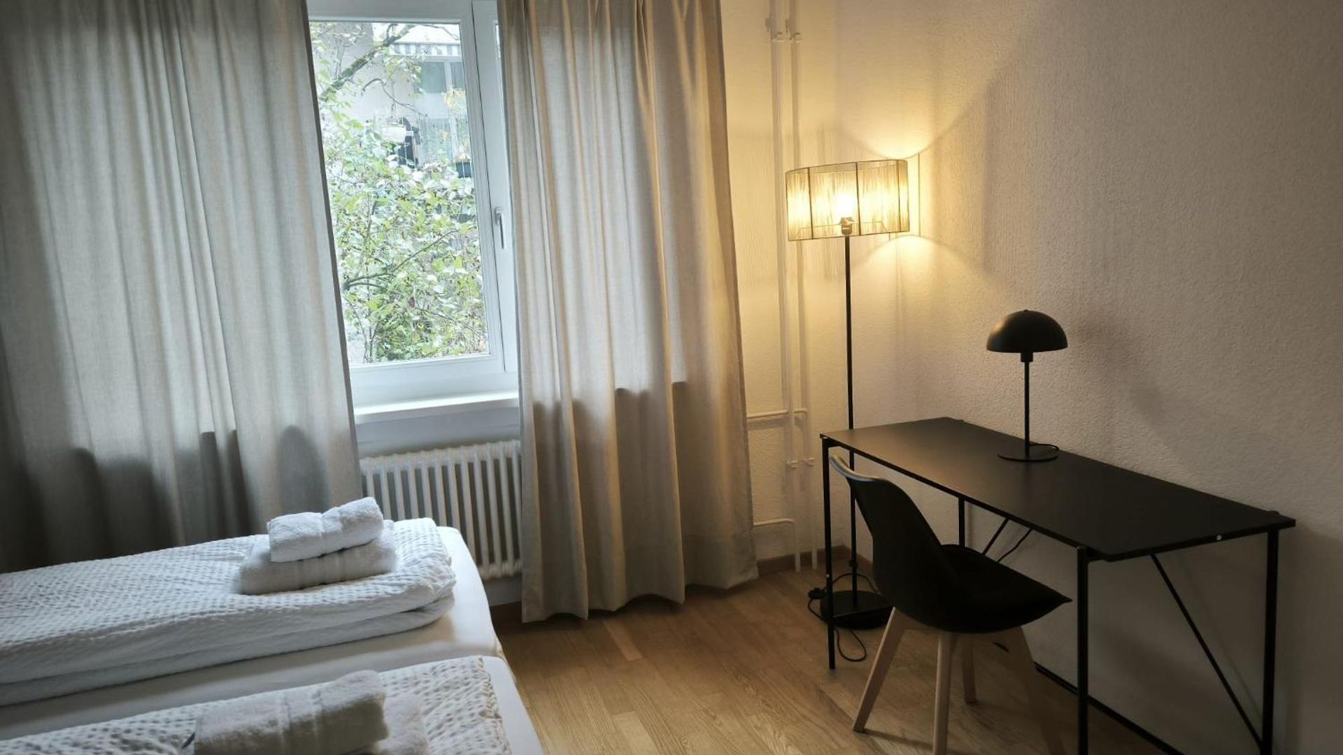 Apartment In West-eichbuehlstr 62-68 *