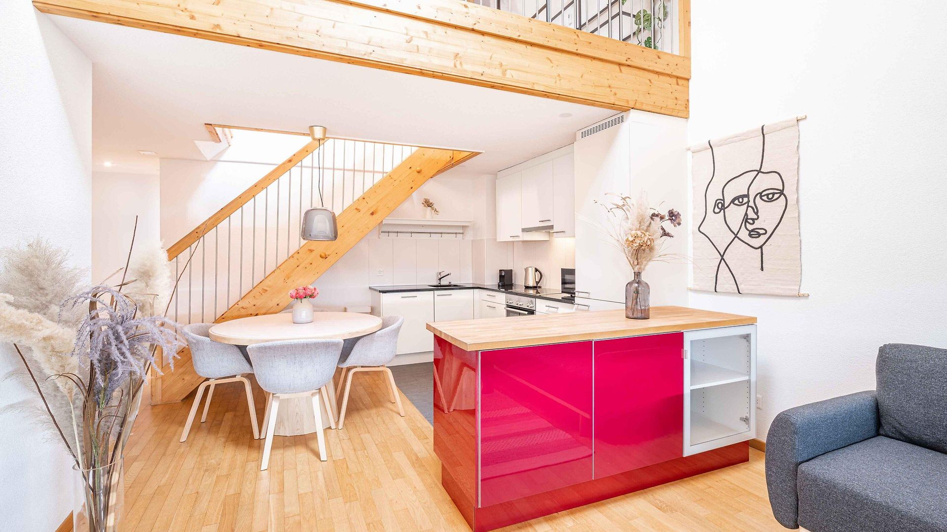 Modern 3bdr Duplex With Skyroof In Trendy West Apartment