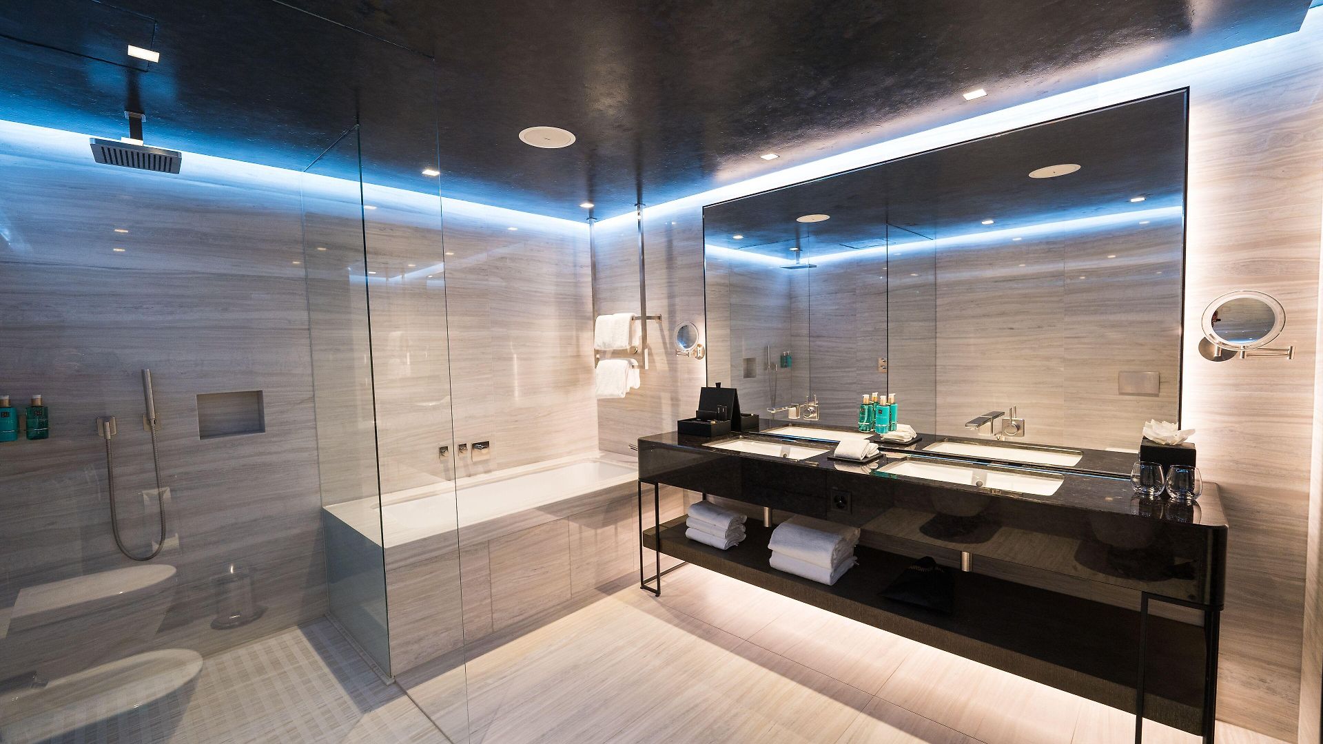 Five - Luxury Zürich