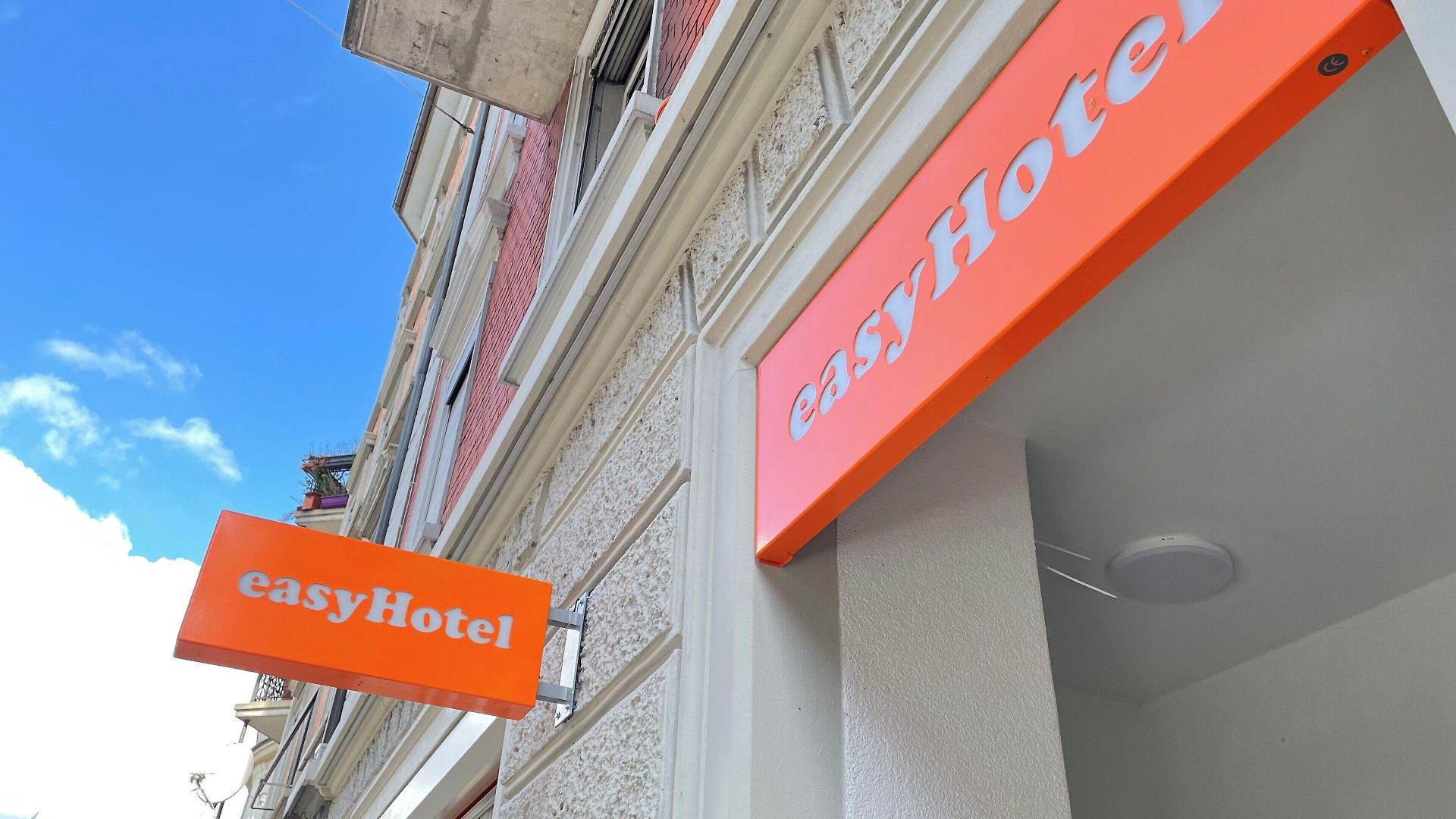 Hotel Easyhotel Main Station