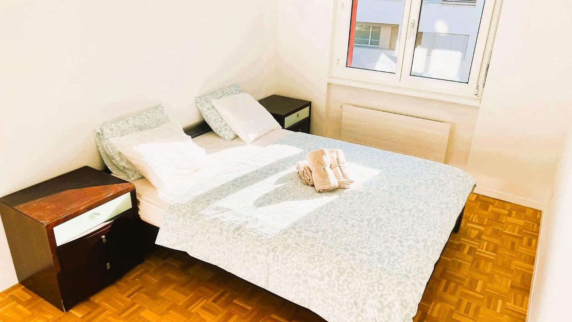 Large Flat With Balcony In Zurich, Kars *