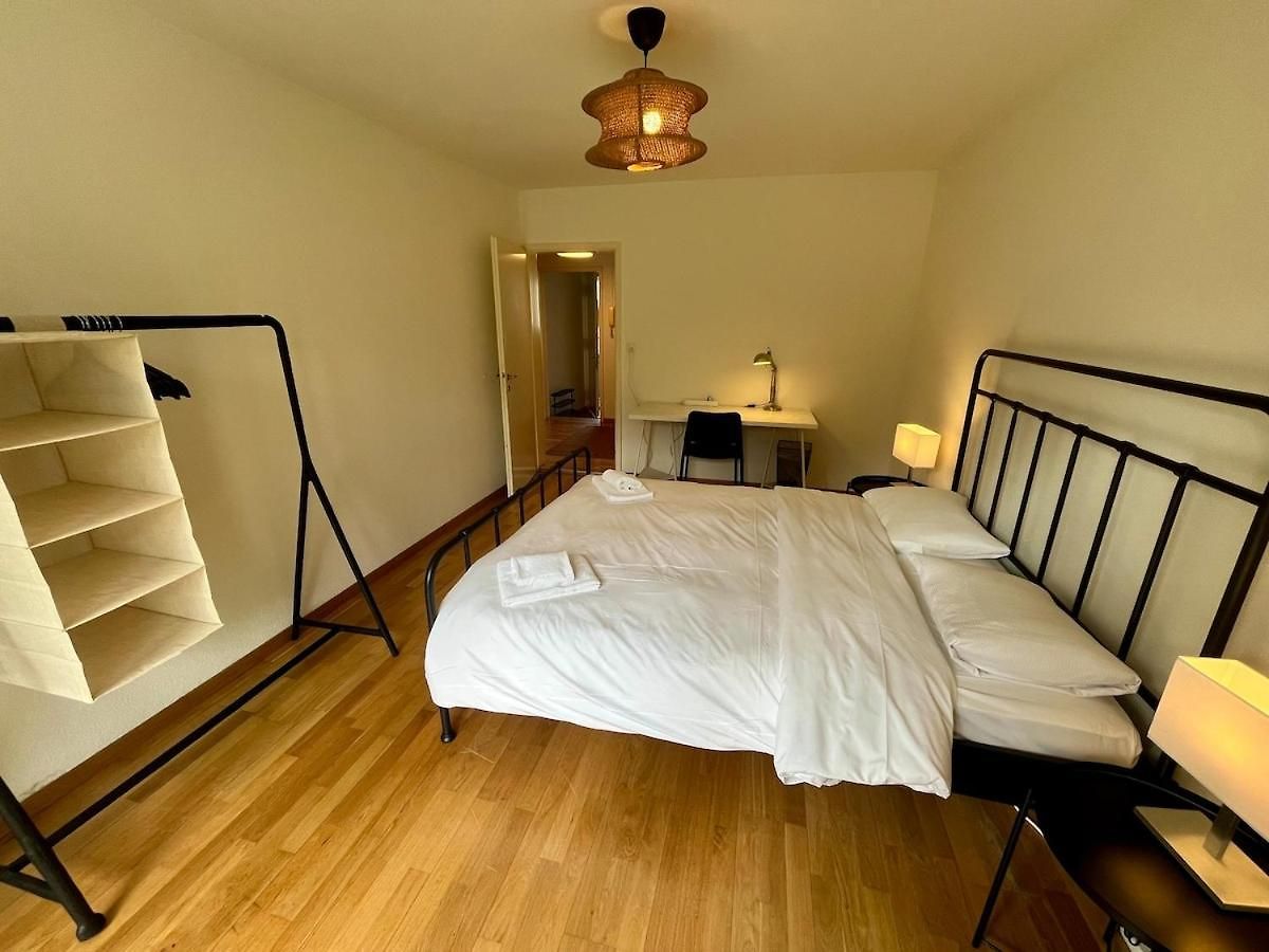 Basic & Comfy On Langgruetstrasse Apartment