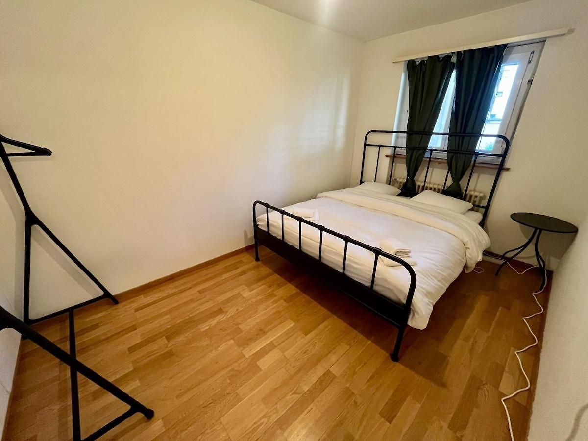Basic & Comfy On Langgruetstrasse Apartment
