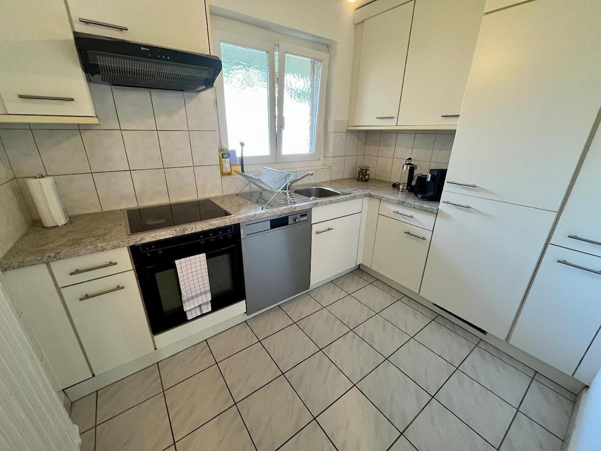 Basic & Comfy On Langgruetstrasse Apartment *