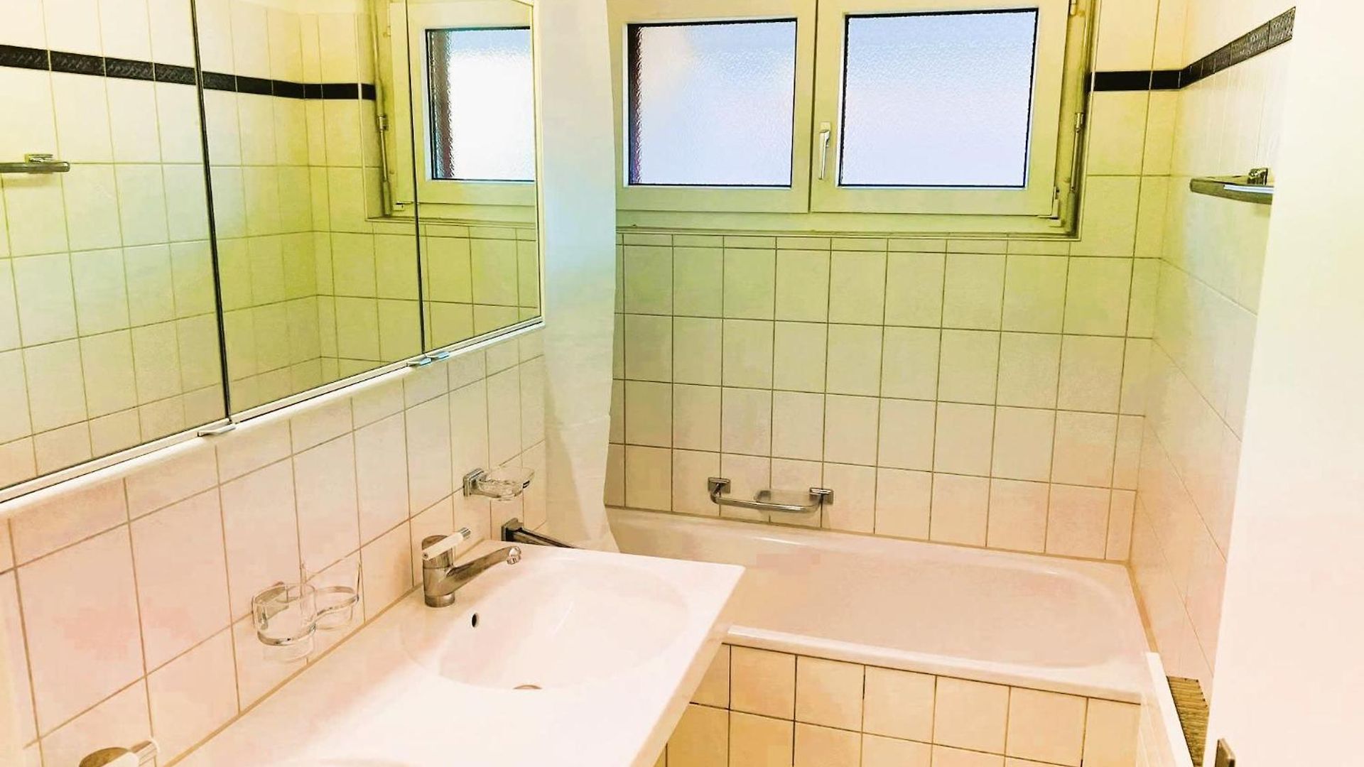 Large Flat With Balcony In Zurich, Kars Zürich