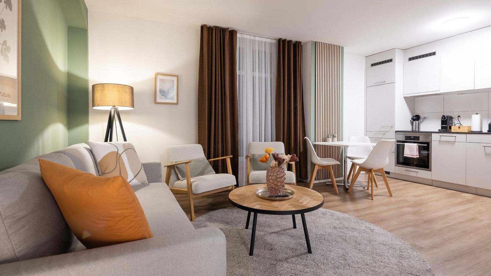 Stayy Nº7 & - Premium 24h Self Check-in Aparthotel 3*