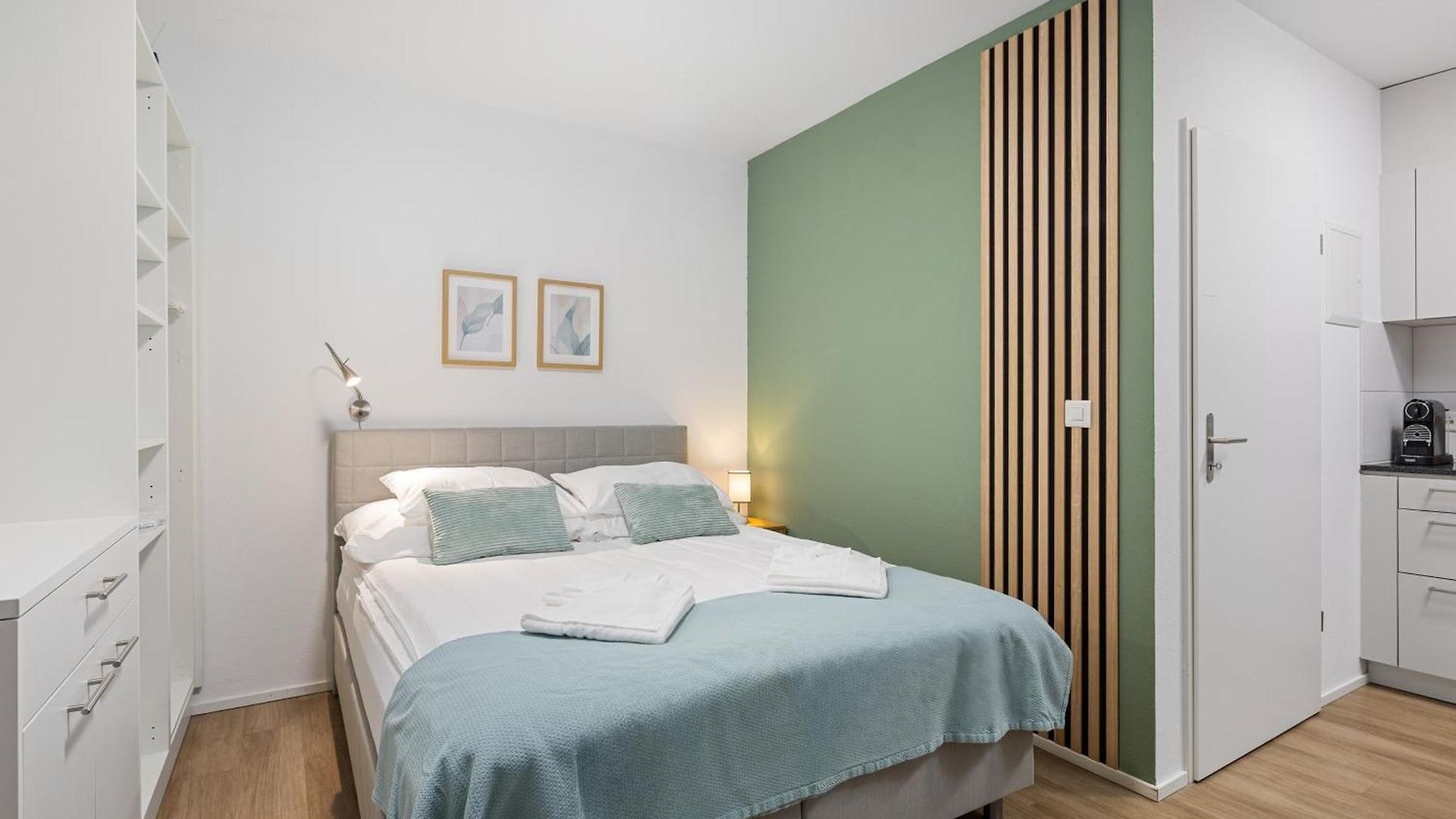 Stayy Nº7 & - Premium 24h Self Check-in Zürich