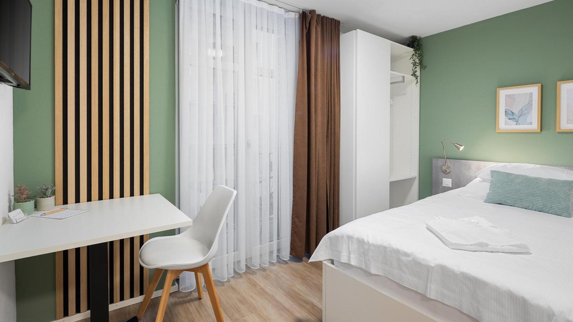Stayy Nº7 & - Premium 24h Self Check-in Aparthotel 3*