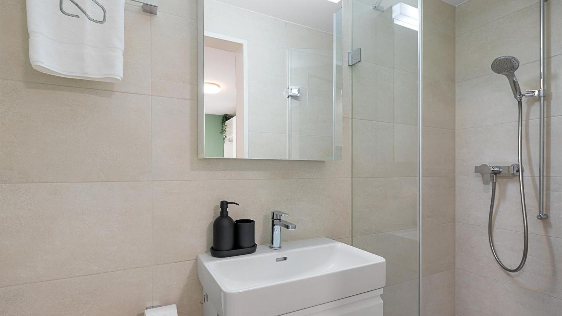 Aparthotel Stayy Nº7 & - Premium 24h Self Check-in Zürich
