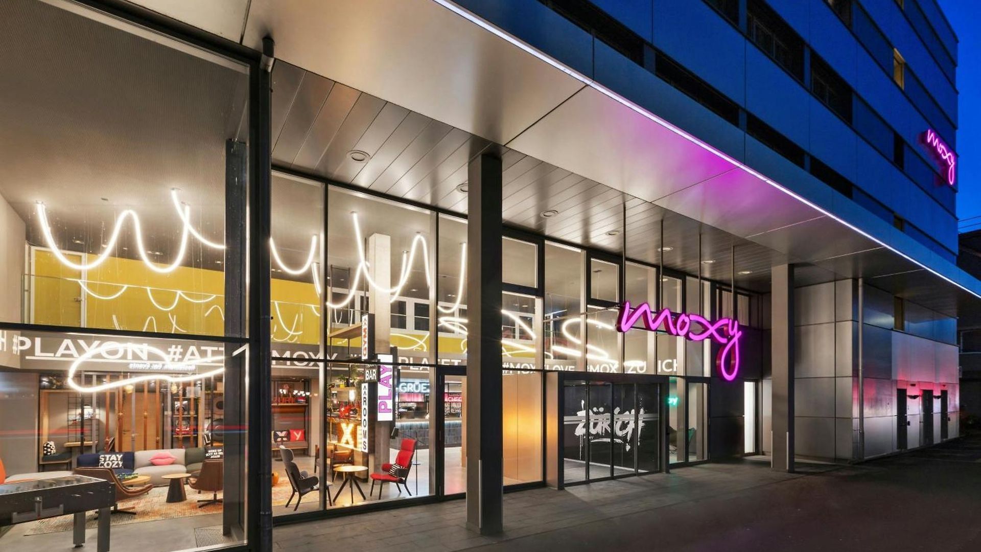 Moxy Hotel 3*