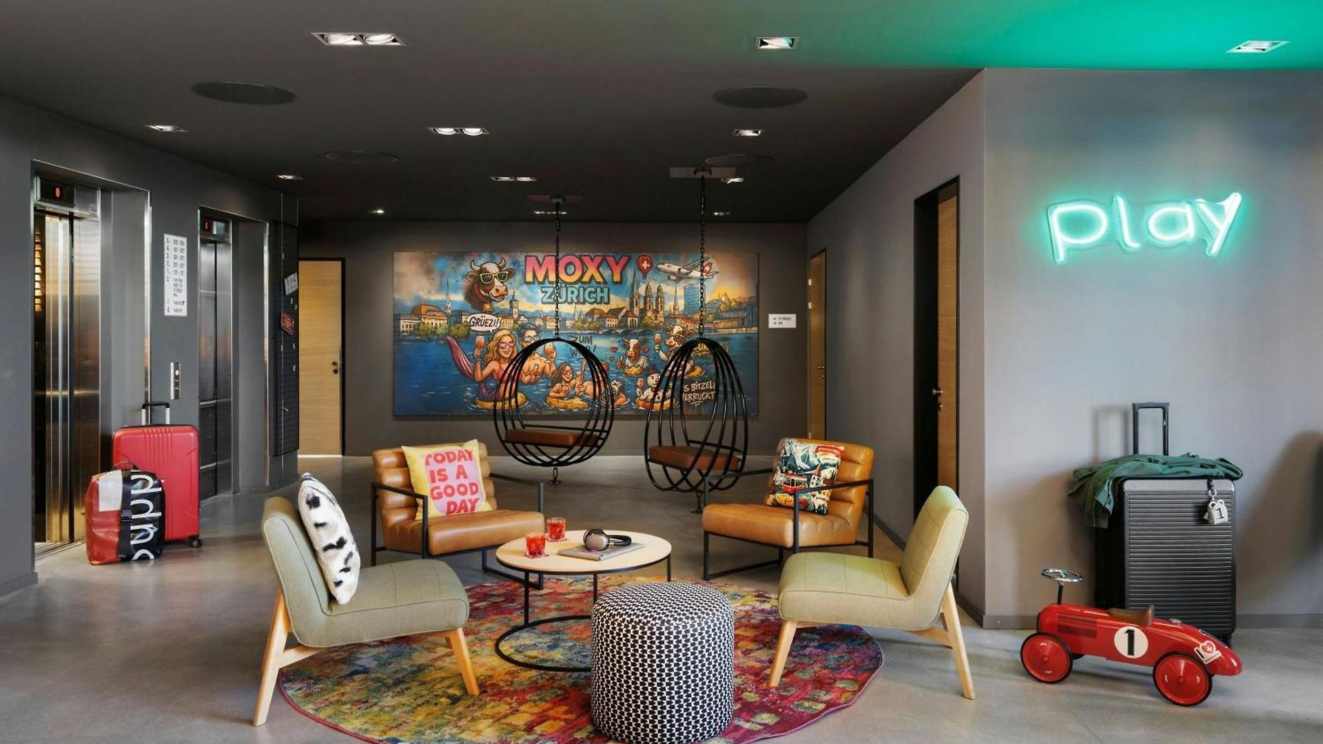 Moxy Hotel 3*