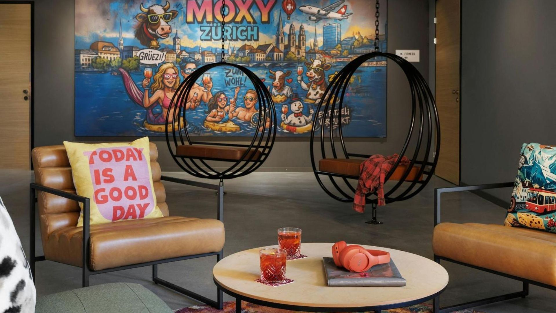 Moxy 3*