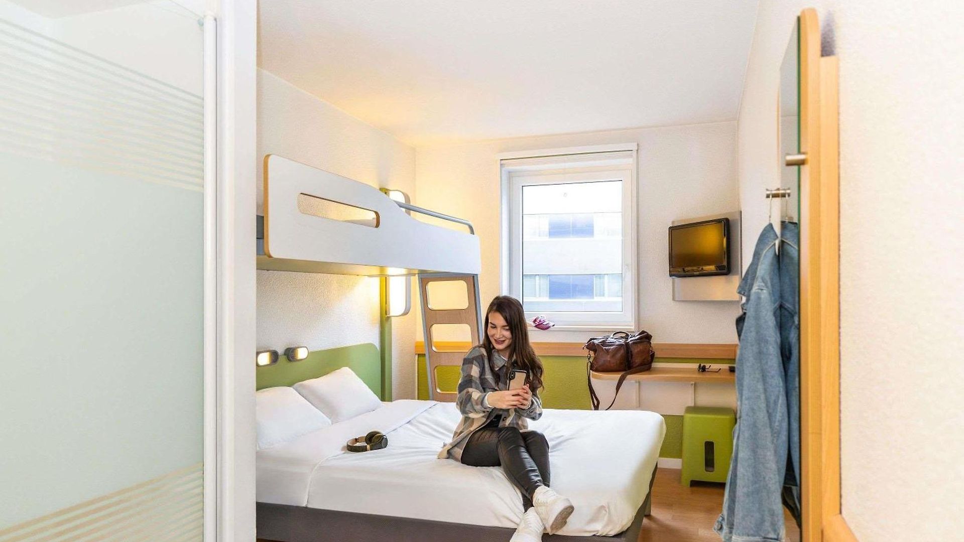 Hotel Ibis Budget West